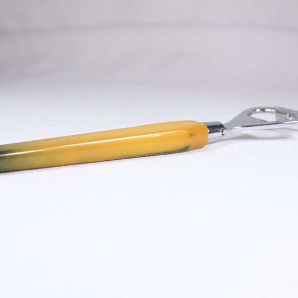 Yellow and Green Bakelite handled can / bottle opener by Glo Hill Canada - Picture 3 of 7
